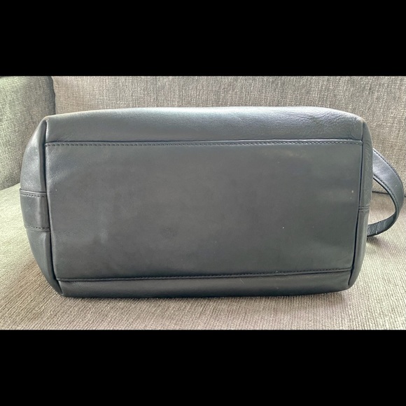 COACH Large Black Leather Shoulder Bag - Picture 5 of 7